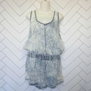 Celebrity Pink Acid Wash Denim Romper sz LARGE